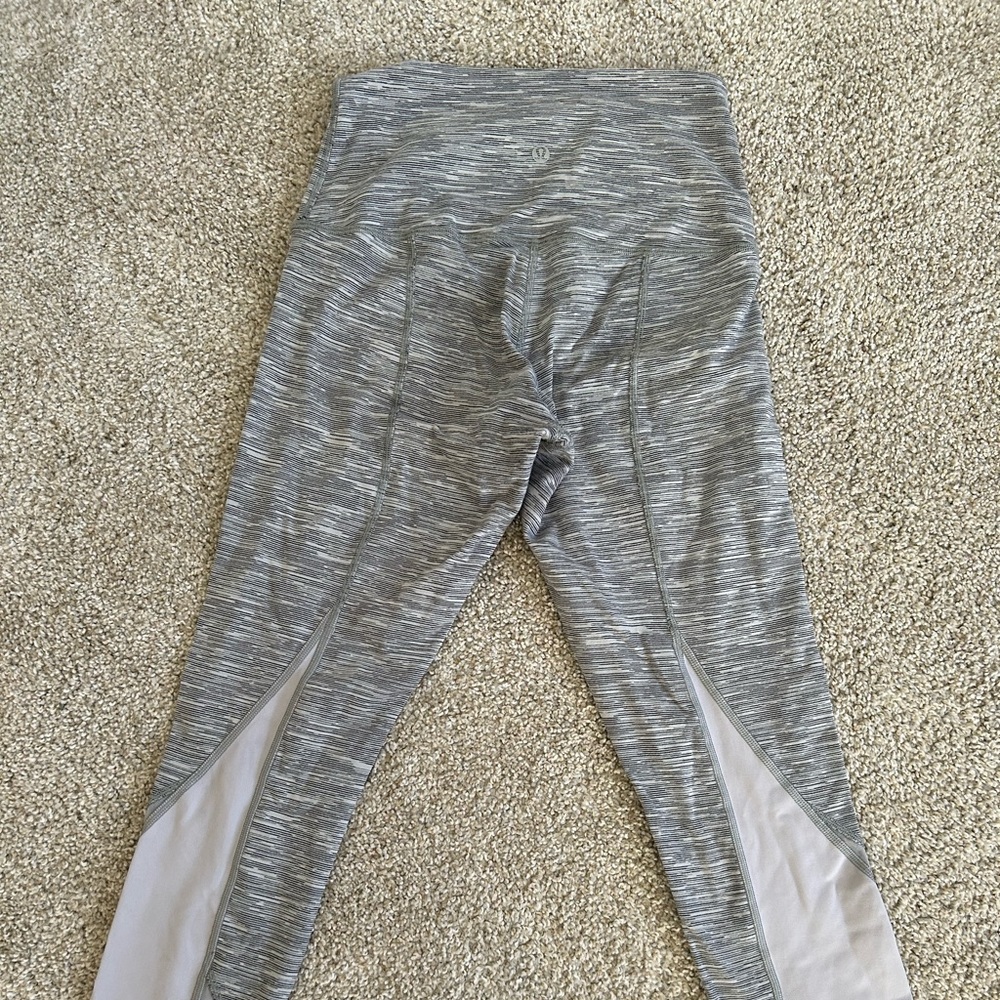 Lululemon size 6. 23 inch. In excellent condition!